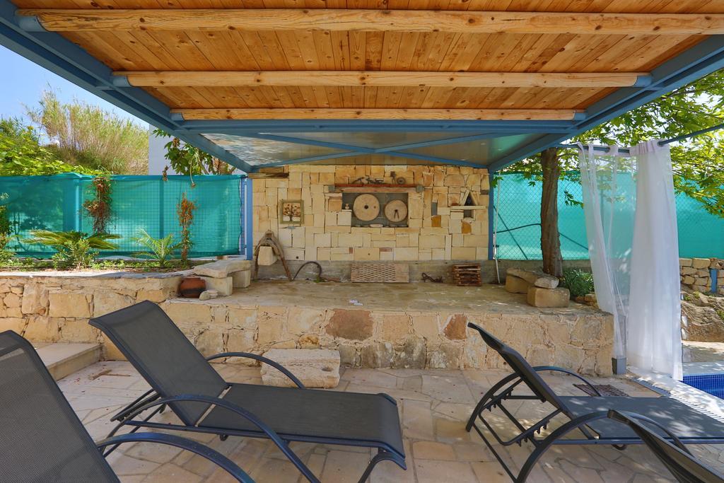 Villa Infinite Blu Paphos ภายนอก รูปภาพ
